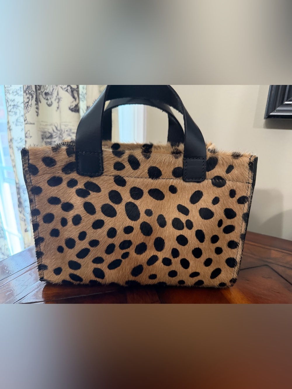 Parker Thatch Leopard Print micro mimi Tote Bag with Black Handles. NWOT